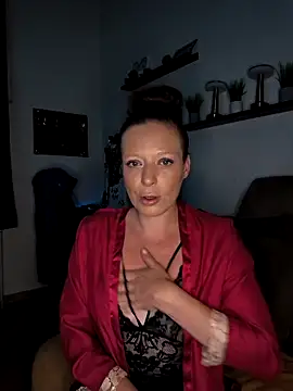 ZaramourXMrX online show from April 28, 2026, 7:30 pm