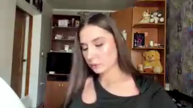 poly princess online show from April 24, 2026, 11:12 am