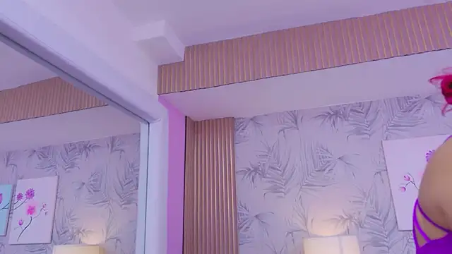 CherryTayloor online show from April 14, 2026, 7:42 pm