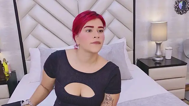 CherryTayloor online show from April 17, 2026, 7:28 pm