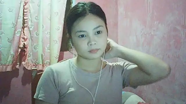 DessertFlower online show from April 22, 2026, 3:53 am