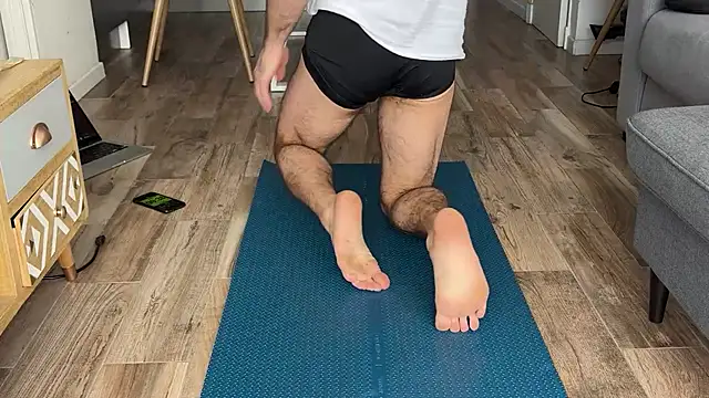 JuliaLuHot80 online show from March 11, 2026, 3:07 pm