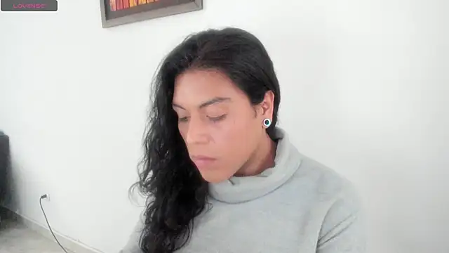 Jess Hoffman online show from April 24, 2026, 9:28 pm