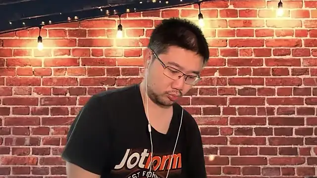 jasonryu2025 online show from March 6, 2026, 9:17 am