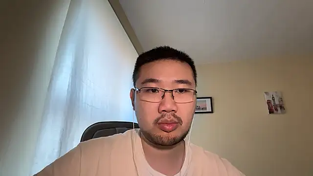 jasonryu2025 online show from April 8, 2026, 8:14 am