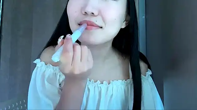 MeiMoon online show from February 27, 2026, 1:55 pm