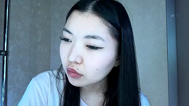 MeiMoon online show from March 2, 2026, 2:57 pm