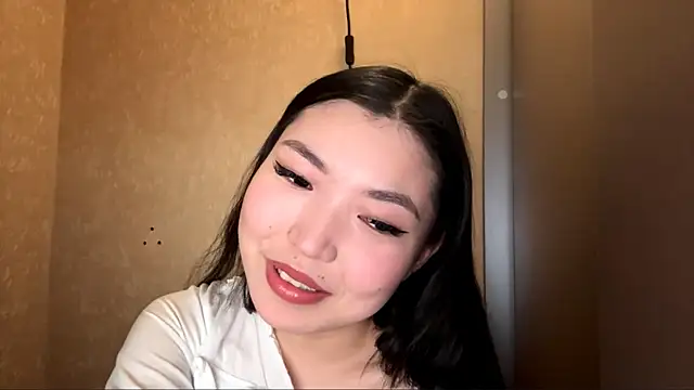 MeiMoon online show from March 7, 2026, 11:40 am