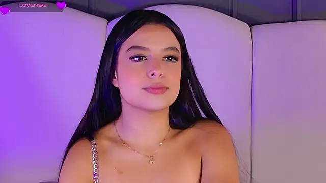 BrunaMonroee online show from April 22, 2026, 2:29 pm