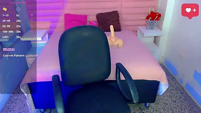 scarleth whisper online show from April 14, 2026, 1:28 pm