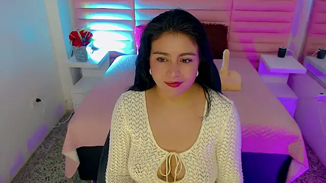 scarleth whisper online show from April 18, 2026, 2:10 pm