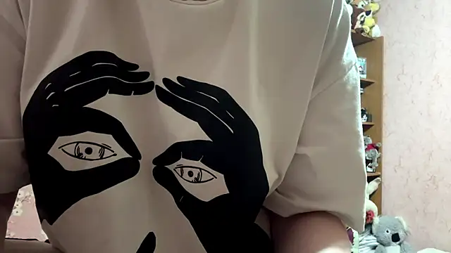 LiraDreamX online show from April 25, 2026, 4:26 pm