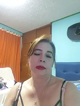 rubiii1972 online show from June 27, 2026, 5:23 am