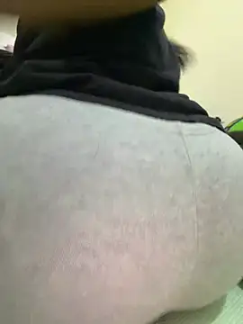 Snapshot of sessy_grl chatting on June 27, 2026, 3:50 pm sessy grl online show from June 27, 2026, 3:50 pm