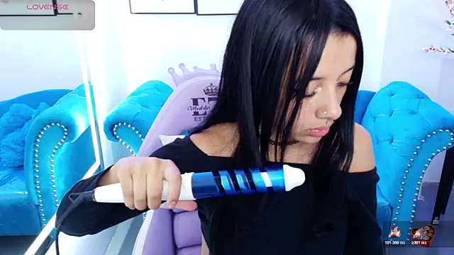 Chloe meoww online show from April 8, 2026, 7:58 pm