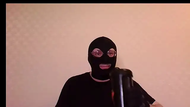 Snapshot of minotaur666 chatting on April 4, 2026, 9:12 pm minotaur666 online show from April 4, 2026, 9:12 pm