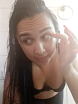 Snapshot of belaleao chatting on March 5, 2026, 7:10 pm belaleao online show from March 5, 2026, 7:10 pm