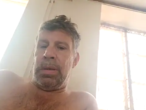 stud2512 online show from June 4, 2026, 8:42 am