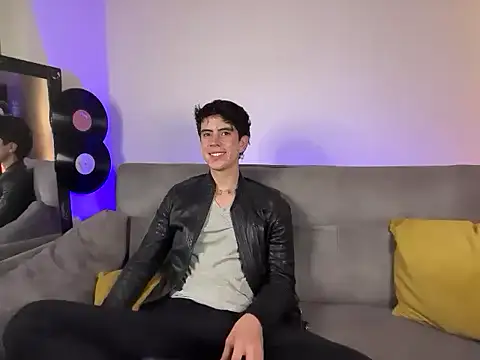 Stolas ying online show from March 5, 2026, 9:11 pm