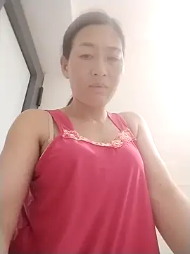 lris-Beauty77 online show from March 28, 2026, 7:57 pm