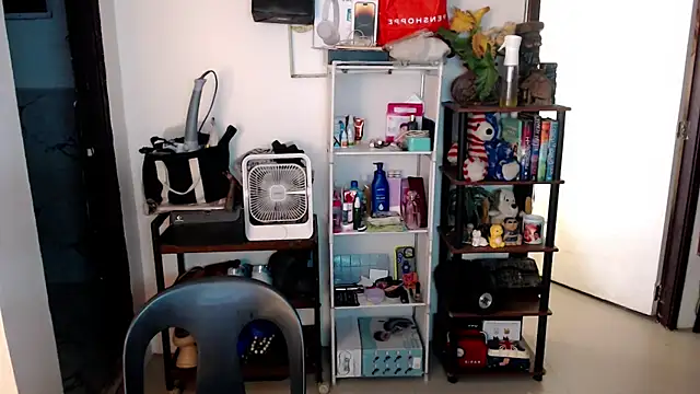 sweetasian zoe online show from April 8, 2026, 5:57 pm