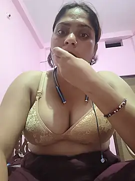 Snapshot of Aanushaka chatting on May 22, 2026, 2:44 pm Aanushaka online show from May 22, 2026, 2:44 pm