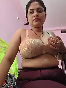 Snapshot of Aanushaka chatting on June 3, 2026, 3:31 am Aanushaka online show from June 3, 2026, 3:31 am
