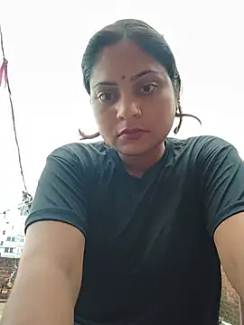 Snapshot of Aanushaka chatting on July 16, 2026, 1:33 am Aanushaka online show from July 16, 2026, 1:33 am