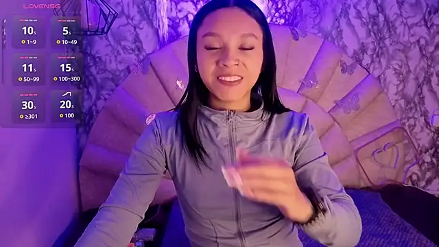 miiaboss  online show from April 23, 2026, 11:09 am