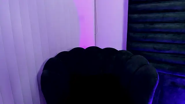 AliciaMac online show from June 9, 2026, 12:22 am