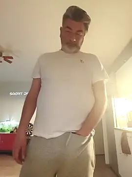 eruzam59000 online show from April 18, 2026, 1:48 pm