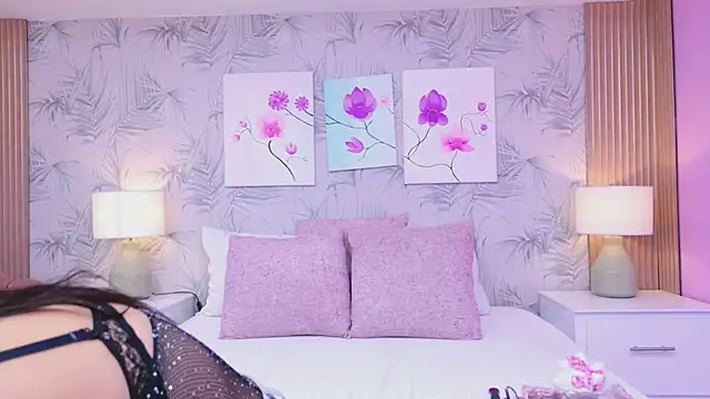 EmmaLeens online show from March 26, 2026, 12:00 pm