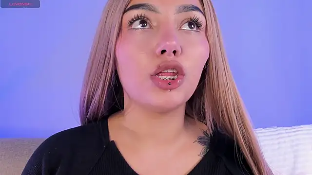 NinaAngel6 online show from March 7, 2026, 1:52 pm