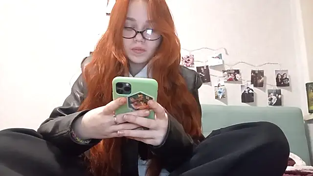 DizzyRina online show from February 24, 2026, 3:21 pm