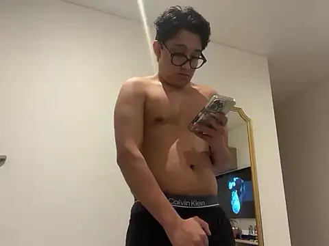 enzo 13 online show from April 21, 2026, 3:24 am