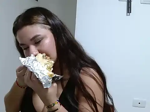 LaiaGomez online show from March 4, 2026, 2:50 am