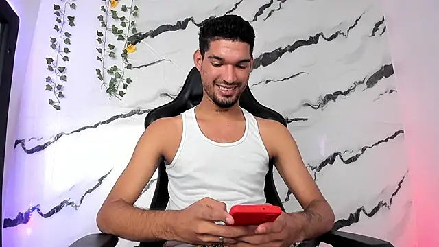 CarlosHotVibes online show from February 24, 2026, 1:09 pm