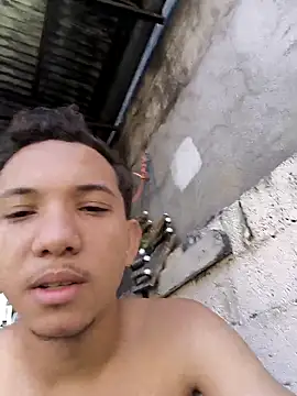 Gustavo063safado online show from May 2, 2026, 12:21 pm