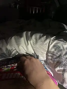 crustyyy1 online show from March 7, 2026, 12:29 am