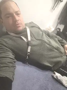 elcaste69 online show from February 22, 2026, 4:38 pm