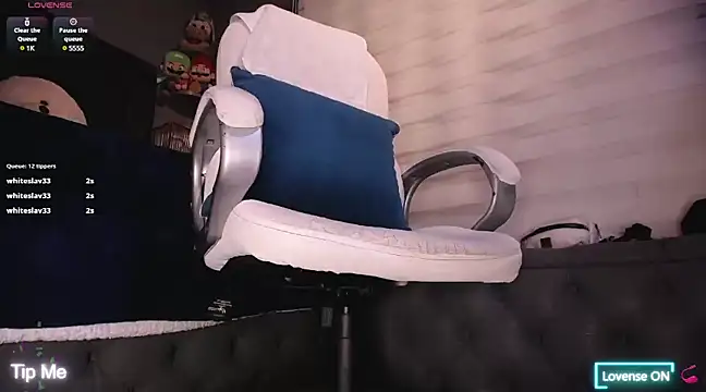 dirty 27cms online show from February 23, 2025, 3:24 am