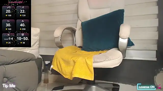 dirty 27cms online show from November 13, 2025, 3:38 am