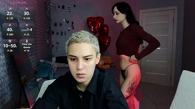 LuxuryLoverss online show from March 9, 2026, 11:03 am