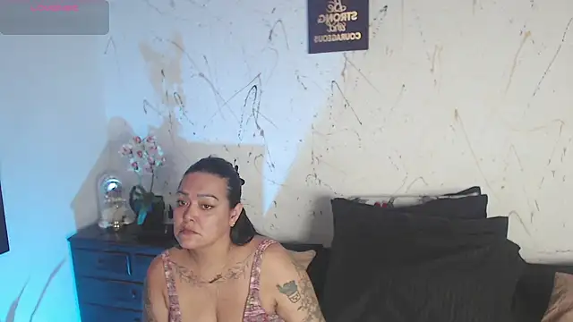 Snapshot of violeta_delavega chatting on May 27, 2026, 1:35 am violeta delavega online show from May 27, 2026, 1:35 am