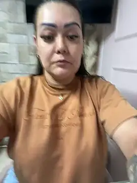 Snapshot of violeta_delavega chatting on June 5, 2026, 11:32 pm violeta delavega online show from June 5, 2026, 11:32 pm