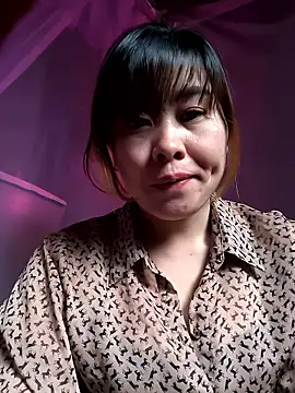 juicy-milu online show from March 4, 2026, 8:42 am