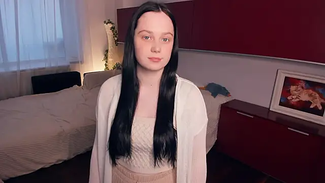 LynnaNull online show from March 2, 2026, 1:40 pm