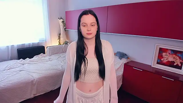 LynnaNull online show from March 6, 2026, 11:28 am