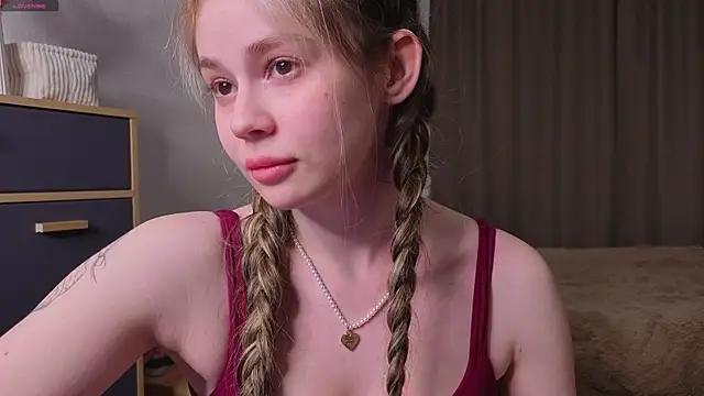 Dipamelly online show from April 3, 2026, 2:59 pm