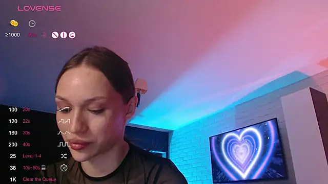 Jade Amore online show from April 12, 2026, 5:07 pm